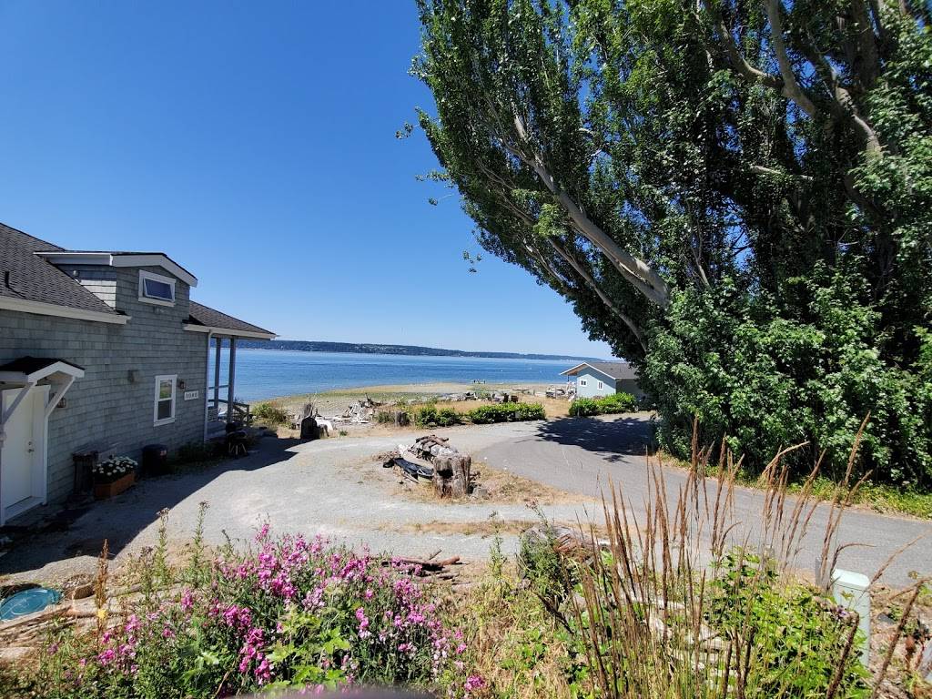 Camano Island Waterfront Bistro | restaurant | 1054 W Camano Dr, Camano, WA 98282, USA | 3603870783 OR +1 360-387-0783