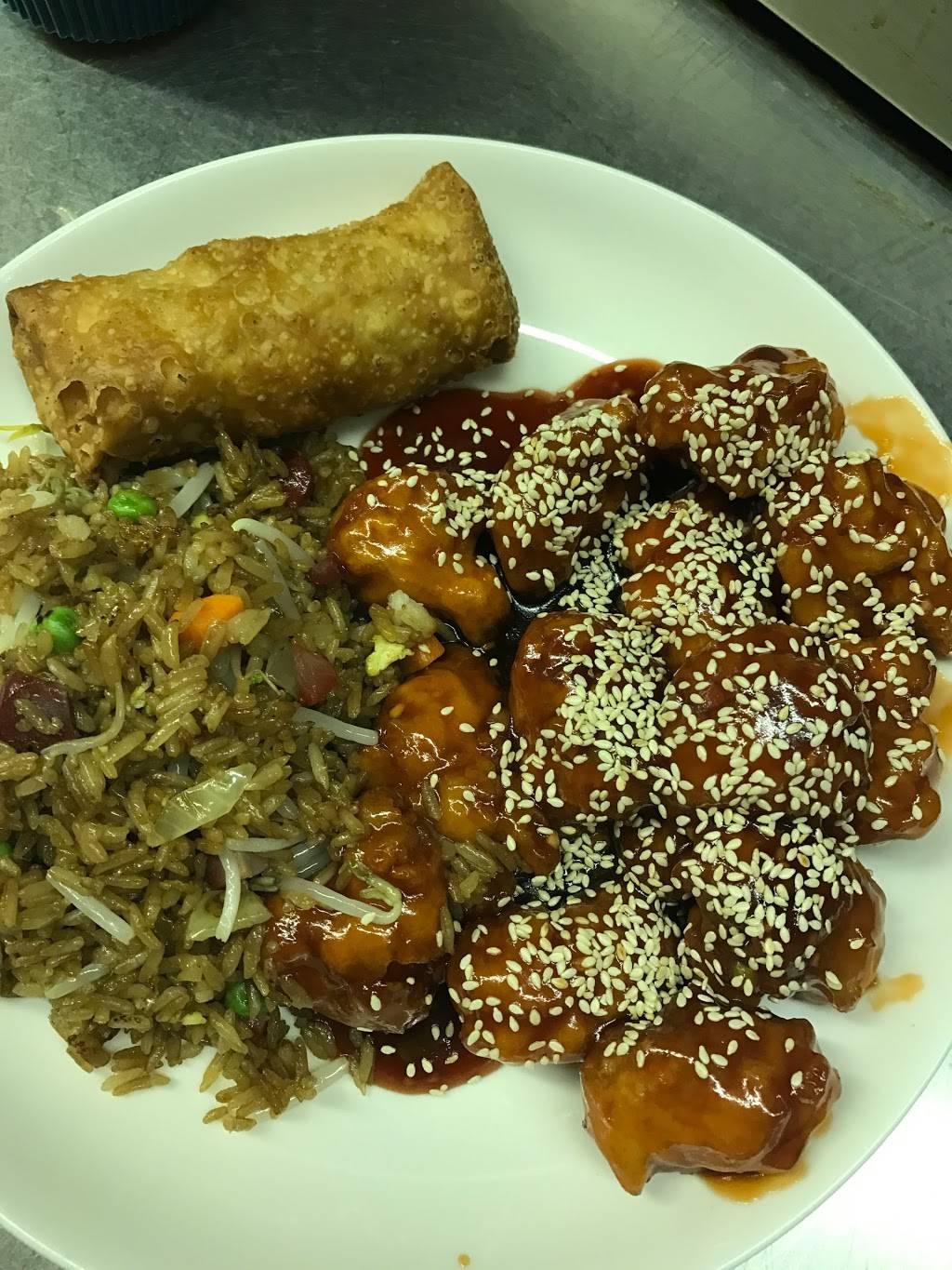 East China Restaurant | restaurant | 833 W Trenton Ave #17, Morrisville, PA 19067, USA | 2157369199 OR +1 215-736-9199
