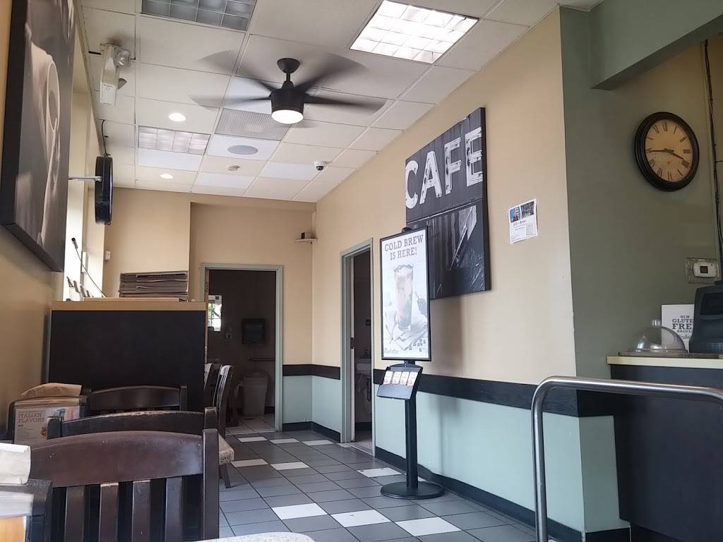 Manhattan Bagel | cafe | 5 E Butler Ave, Chalfont, PA 18914, USA | 2159978100 OR +1 215-997-8100