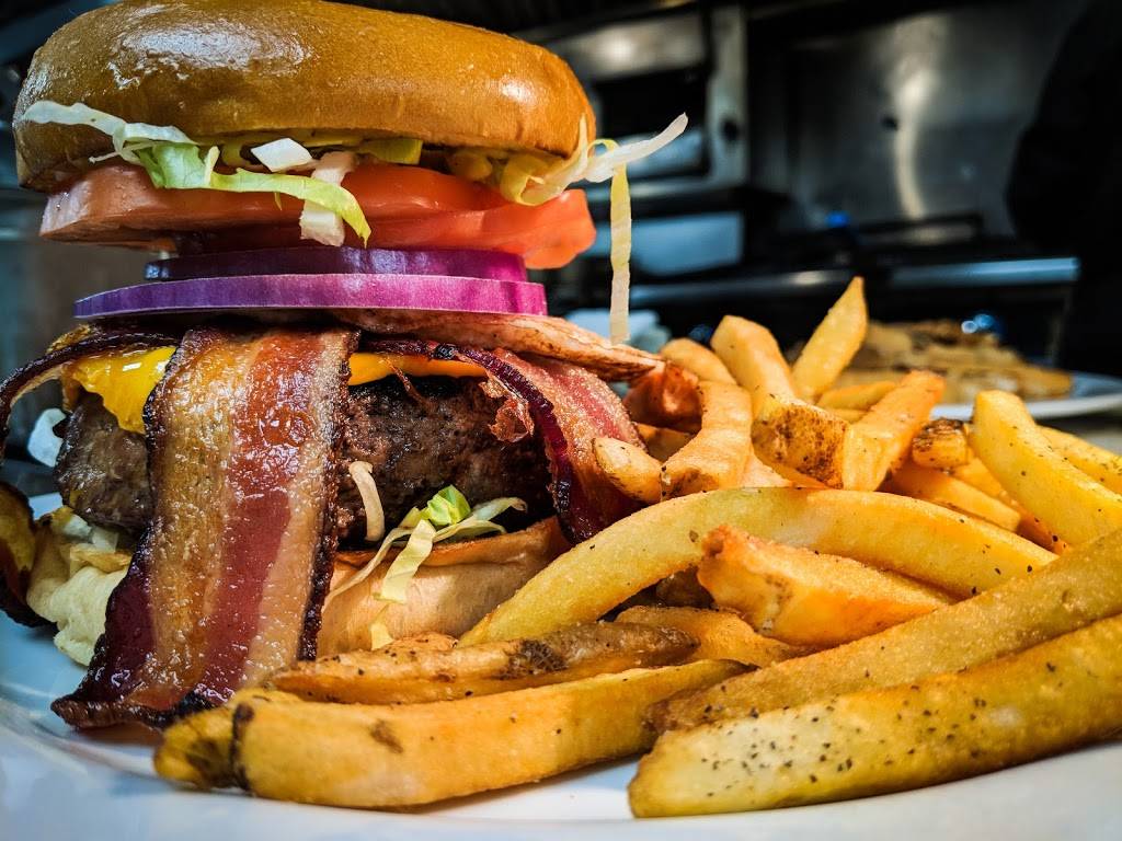 Hamilton Restaurant & Bar | restaurant | 1366 Beacon St, Brookline, MA 02446, USA | 6172320033 OR +1 617-232-0033