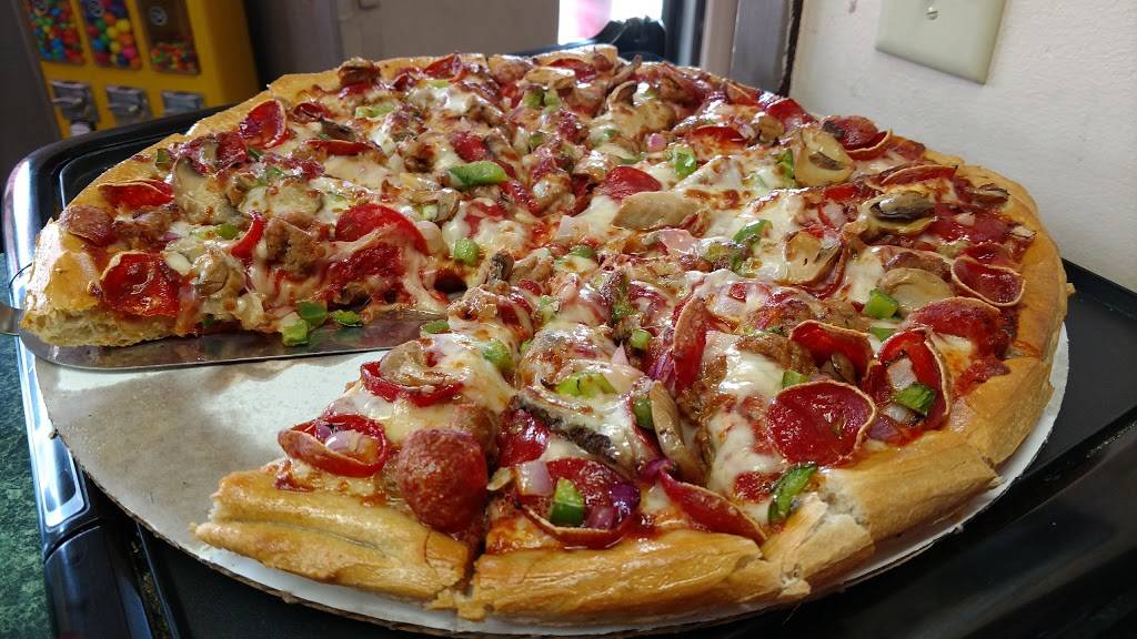 Panther Pizza & Bakery | restaurant | 8984, Hanover, 2448 W High St NE, Newark, OH 43055, USA | 7407633111 OR +1 740-763-3111
