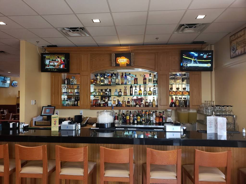 Amigos | restaurant | 1700 S Congress Ave, Palm Springs, FL 33461, USA | 5619648894 OR +1 561-964-8894