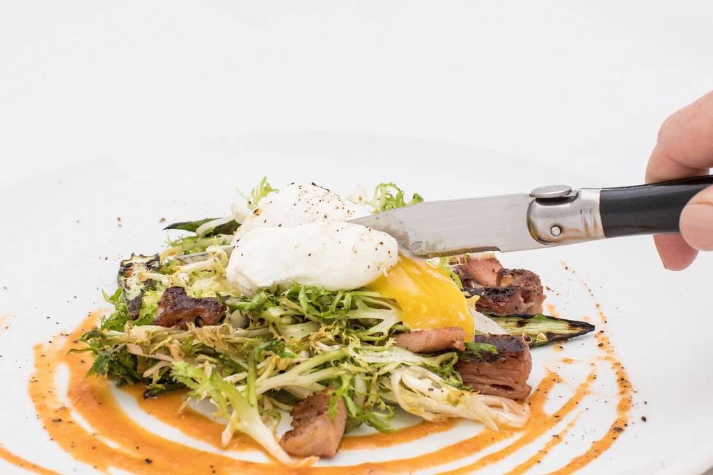 Grit Restaurant | restaurant | 2 Town Square Lane, Taylor, MS 38673, USA | 6626383922 OR +1 662-638-3922