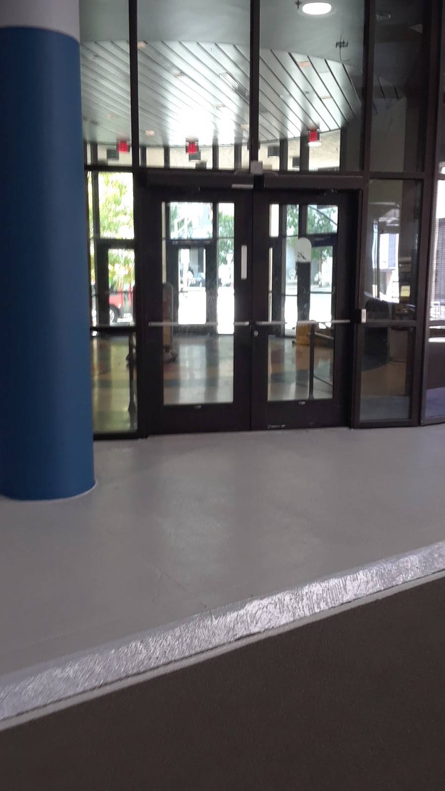 Dunkin | bakery | 400 Charlotte Ave, Nashville, TN 37219, USA | 6152560067 OR +1 615-256-0067