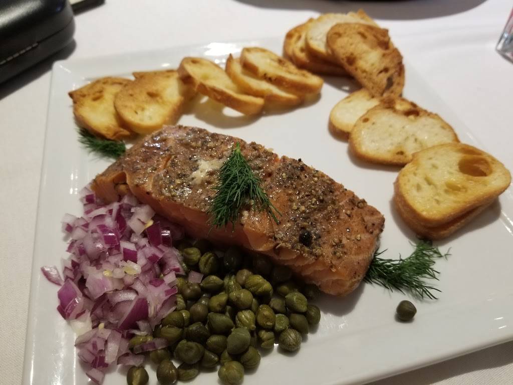 The Classic Cafe at Roanoke | restaurant | 504 N Oak St, Roanoke, TX 76262, USA | 8174308185 OR +1 817-430-8185