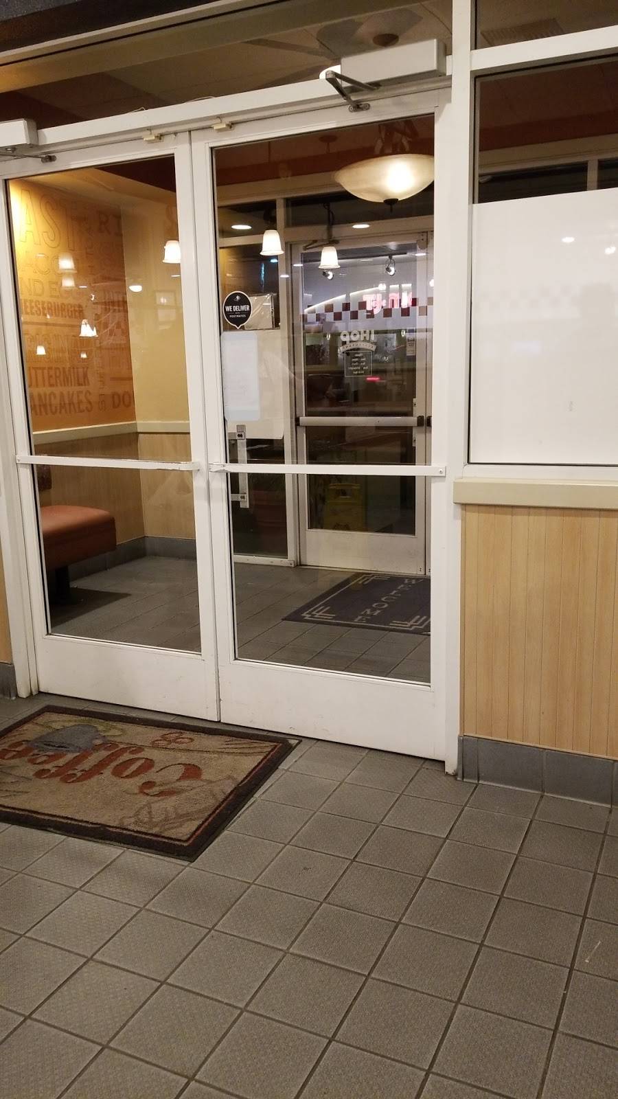 IHOP | bakery | 1301 W Imperial Hwy, La Habra, CA 90631, USA | 5622661542 OR +1 562-266-1542