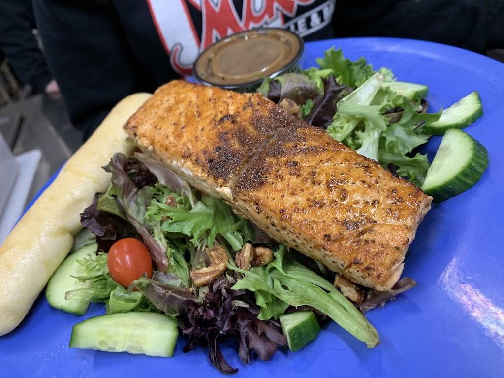 Mikes Sports Grille | restaurant | 517 E Gore Blvd, Lawton, OK 73501, USA | 5803573080 OR +1 580-357-3080