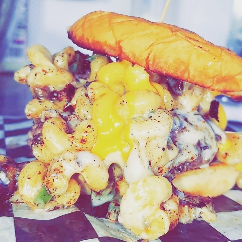 Burger Max | restaurant | 8123 N Nebraska Ave, Tampa, FL 33604, USA | 8134030030 OR +1 813-403-0030