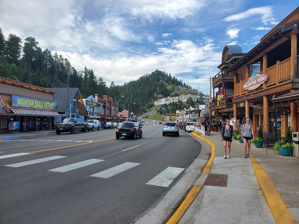 Janes Boardwalk Pizza | restaurant | 160 Winter St, Keystone, SD 57751, USA | 6056664713 OR +1 605-666-4713