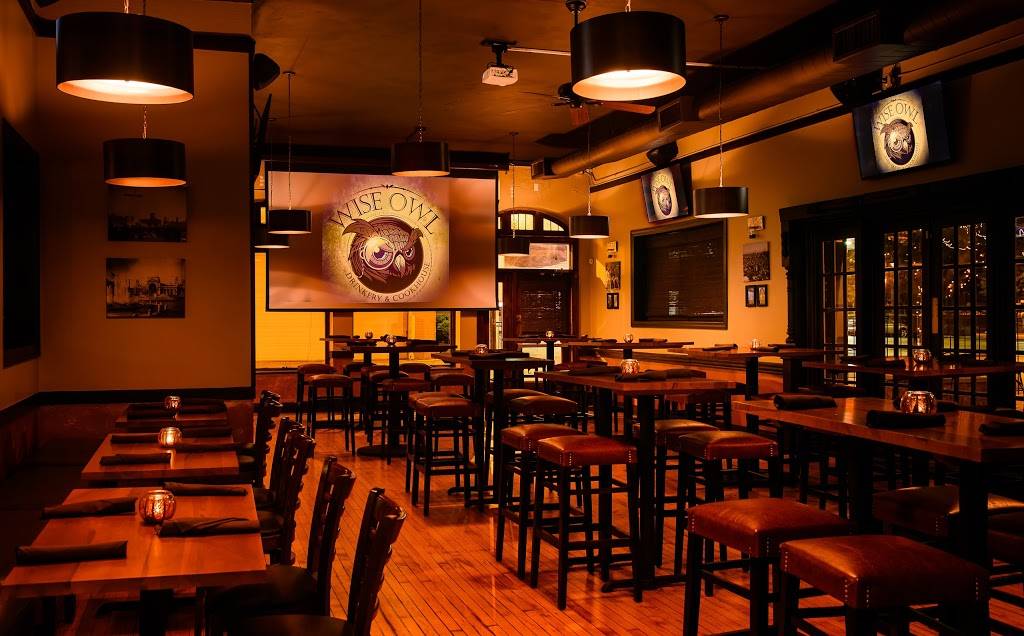 Wise Owl Drinkery & Cookhouse | restaurant | 324 S Racine Ave, Chicago, IL 60607, USA | 3123748915 OR +1 312-374-8915