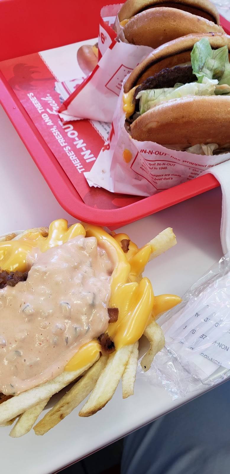 In-N-Out Burger | restaurant | 3900 Pelandale Ave, Modesto, CA 95356, USA | 8007861000 OR +1 800-786-1000