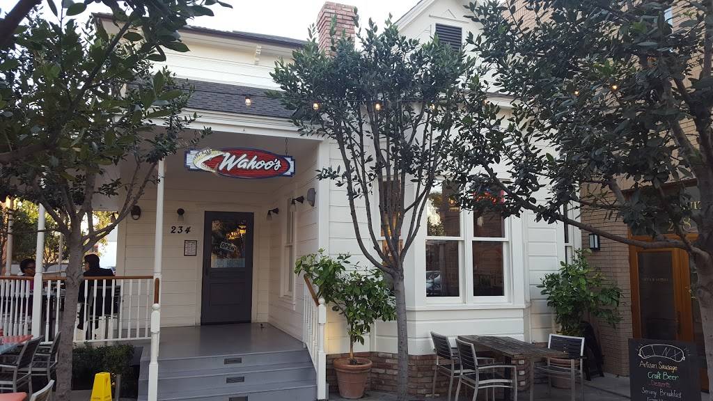 Wahoos Fish Taco | restaurant | 234 W Chapman Ave, Orange, CA 92866, USA | 7142891579 OR +1 714-289-1579