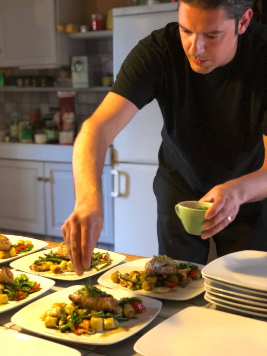 The French Lunchbox @ Chicago French Market | restaurant | 131 N Clinton St, Chicago, IL 60661, USA | 7086288722 OR +1 708-628-8722