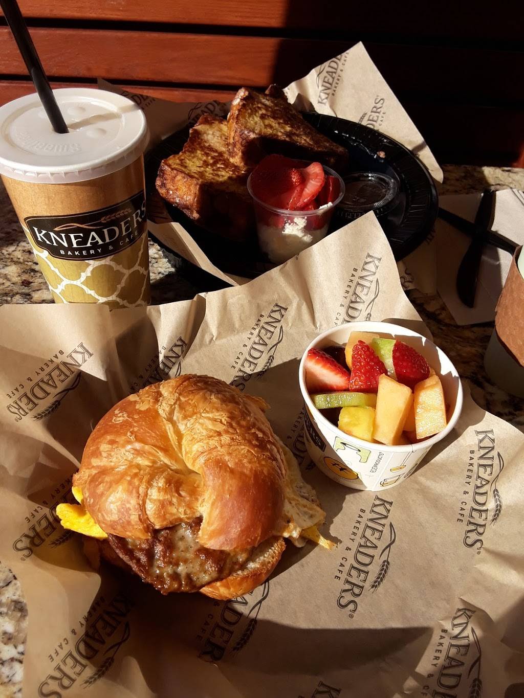 Kneaders Bakery & Cafe | bakery | 135 S Wilmot Rd, Tucson, AZ 85710, USA | 5203520136 OR +1 520-352-0136