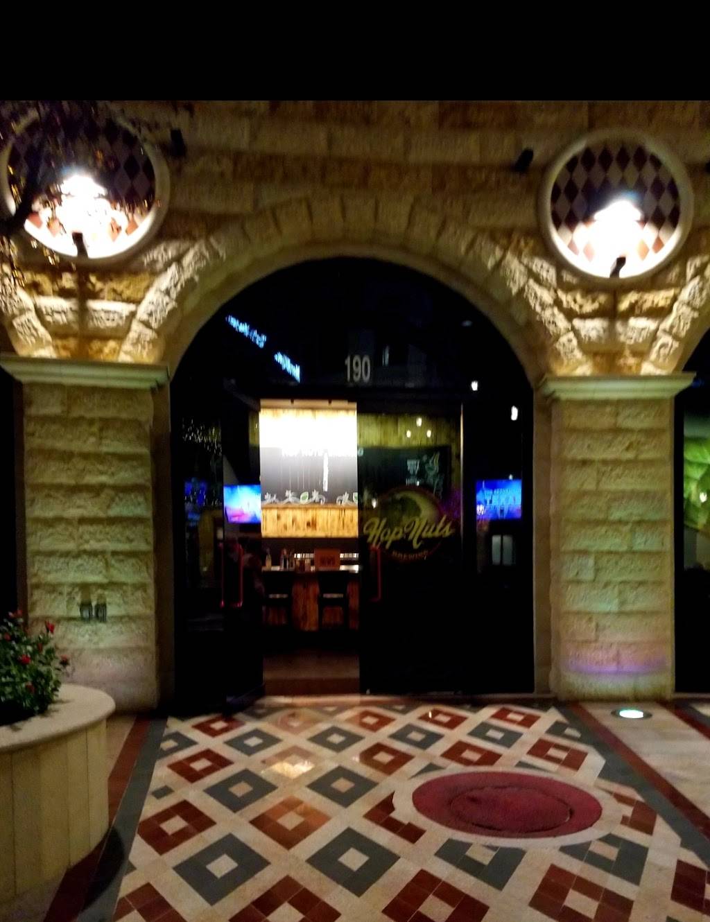 Hop Nuts Brewing | restaurant | 430 S Rampart Blvd #190, Las Vegas, NV 89145, USA | 7027493232 OR +1 702-749-3232