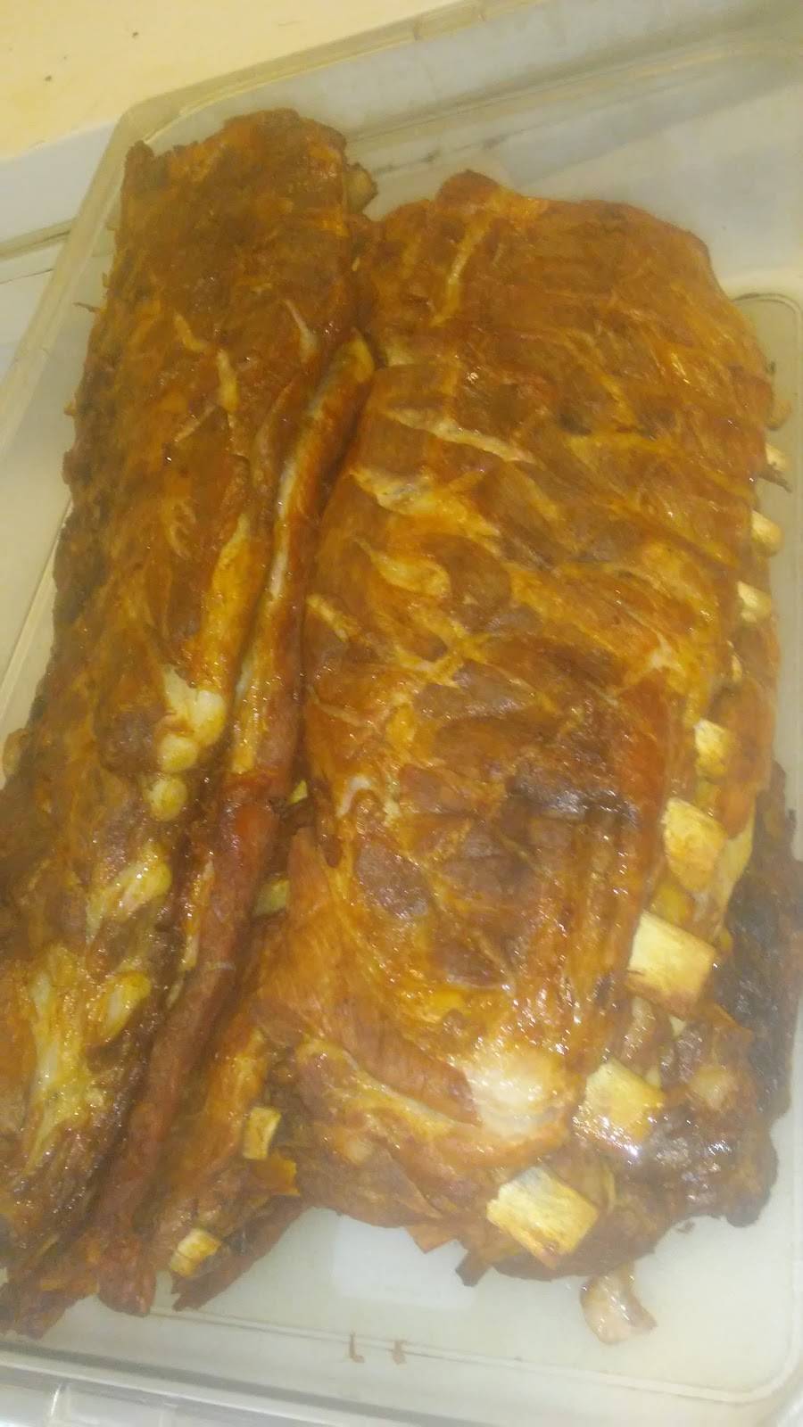 Woods Ribs & Fish | restaurant | G5037 Saginaw St, Flint, MI 48505, USA | 8102449935 OR +1 810-244-9935