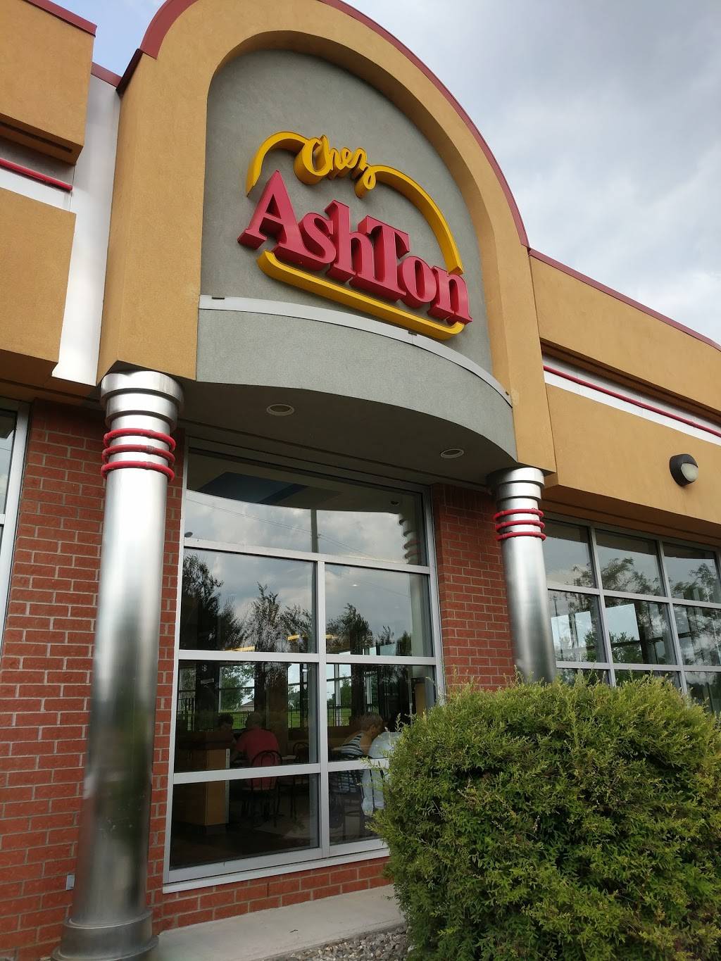 Chez Ashton | meal takeaway | 1600 Avenue Jules-Verne, Québec, QC G2G 2W5, Canada | 4188778686 OR +1 418-877-8686