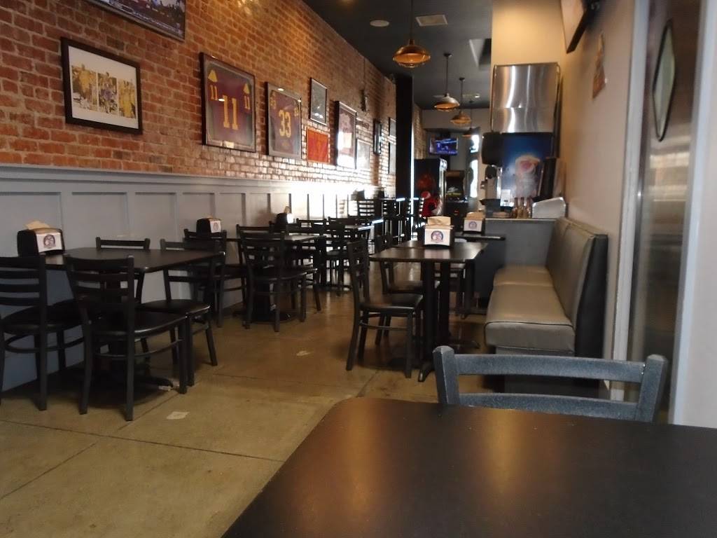 Philie Bs | restaurant | 347 W 6th St, San Pedro, CA 90731, USA | 3105142500 OR +1 310-514-2500