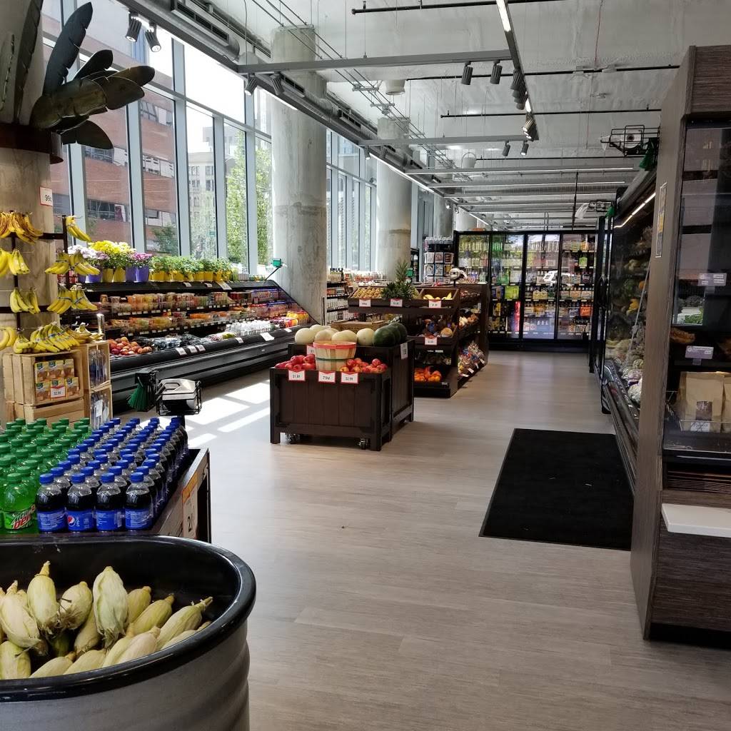 Maurer’s Urban Market | meal takeaway | 777 N Van Buren St, Milwaukee, WI 53202, USA | 4146352770 OR +1 414-635-2770