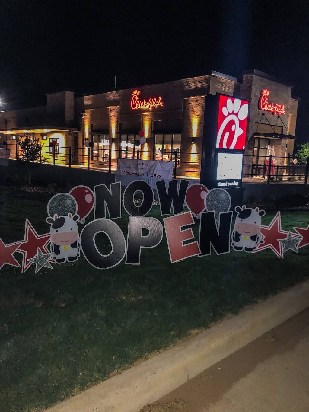 Chick-fil-A 105 & Lonestar Pkwy | restaurant | 20180 Eva St, Montgomery, TX 77356, USA | 9365976465 OR +1 936-597-6465