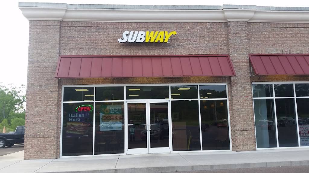 Subway Restaurants | restaurant | 2120 US-411, Vonore, TN 37885, USA | 4234202472 OR +1 423-420-2472