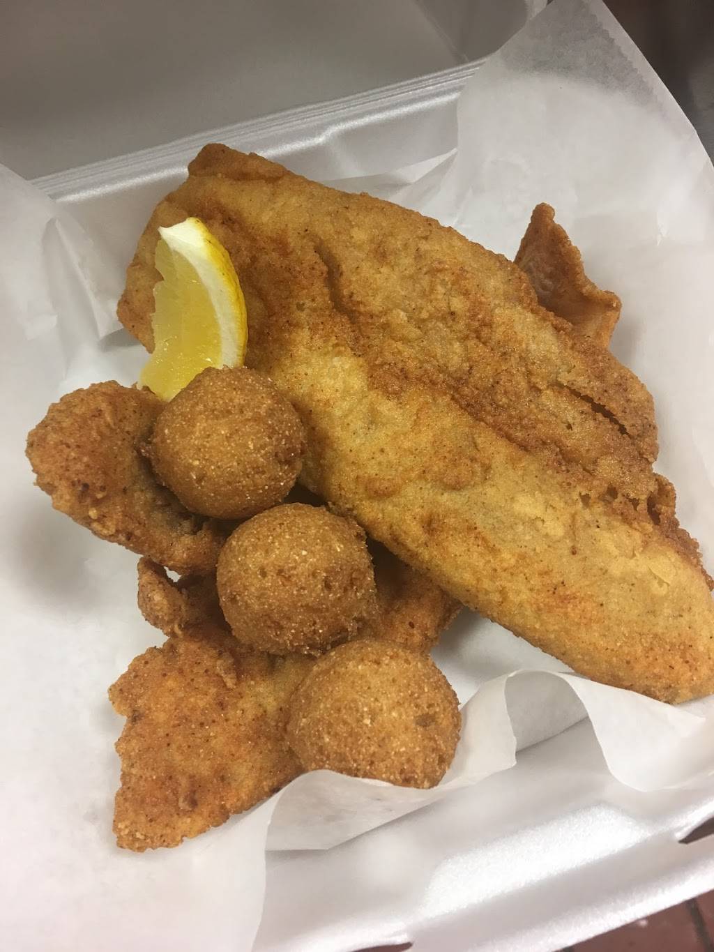 Golden Wings | restaurant | 6335 Jonesboro Rd unit b, Morrow, GA 30260, USA | 4708785078 OR +1 470-878-5078