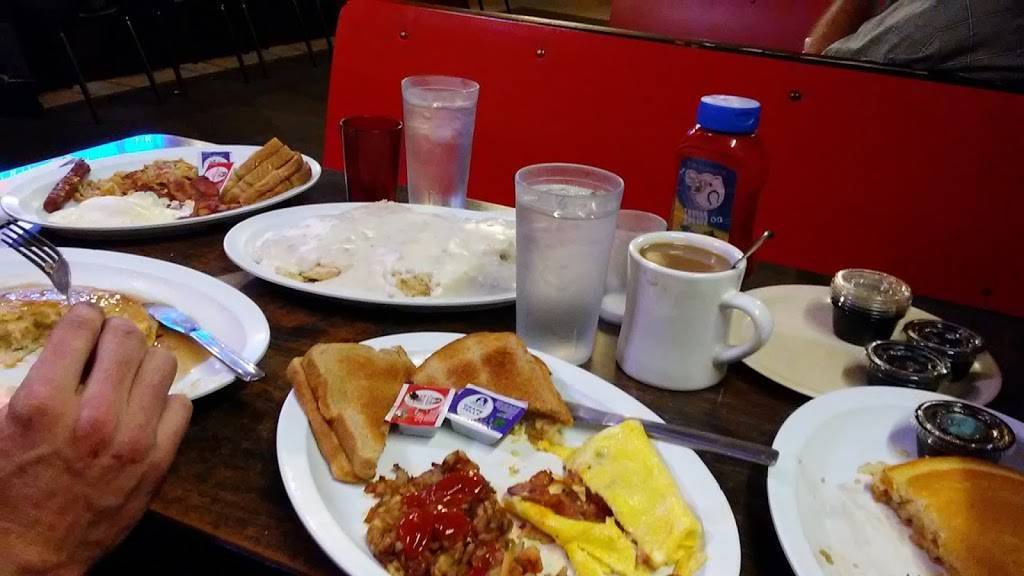 Peppy Grill | restaurant | 3401 E 10th St, Indianapolis, IN 46201, USA | 3176375950 OR +1 317-637-5950