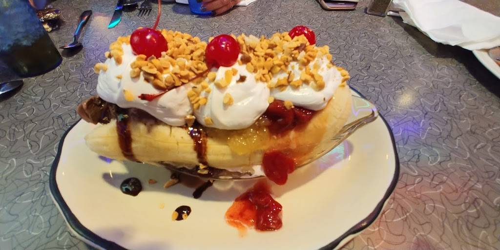 Marys Diner | restaurant | 140 S Water St, Henderson, NV 89015, USA | 7025641811 OR +1 702-564-1811