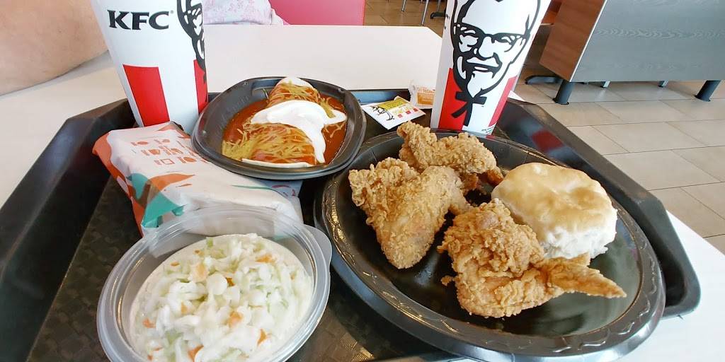 KFC | restaurant | 10661 Grand Ave, Sun City, AZ 85351, USA | 6235835436 OR +1 623-583-5436