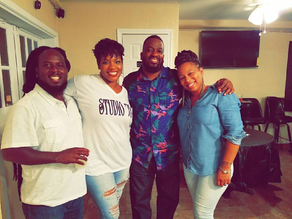 Spring Hill BBQ & Soul Food Lounge Inc. | restaurant | 905 S Adelle Ave, DeLand, FL 32720, USA | 3868732675 OR +1 386-873-2675