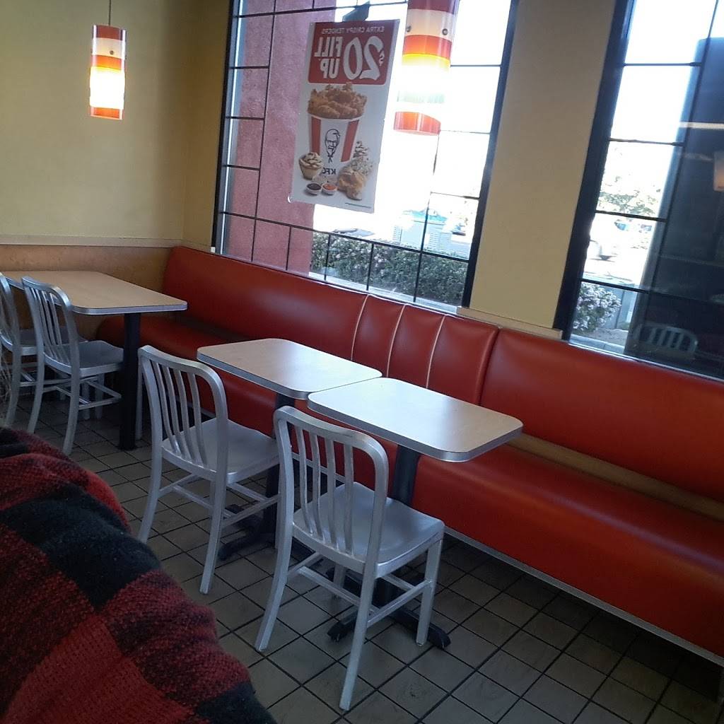 KFC | restaurant | 639 N Broadway, Escondido, CA 92025, USA | 7604809122 OR +1 760-480-9122