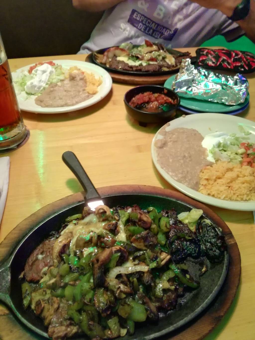 Los Bravos Mexican Grill and Cantina | restaurant | 1108 US-80, Pooler, GA 31322, USA | 9127484333 OR +1 912-748-4333