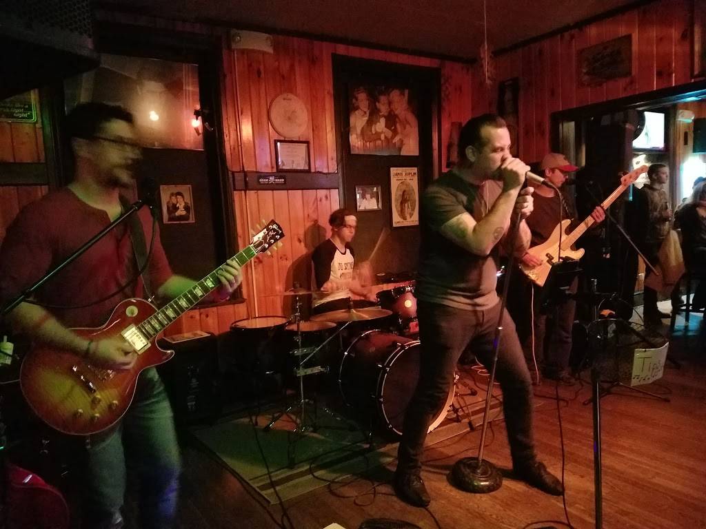 Leather Corner Post Hotel | restaurant | 6855 Horseshoe Rd, Orefield, PA 18069, USA | 6103951782 OR +1 610-395-1782