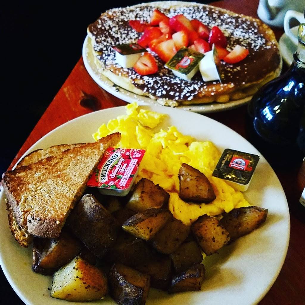 Runcible Spoon | cafe | 412 E 6th St, Bloomington, IN 47408, USA | 8123343997 OR +1 812-334-3997