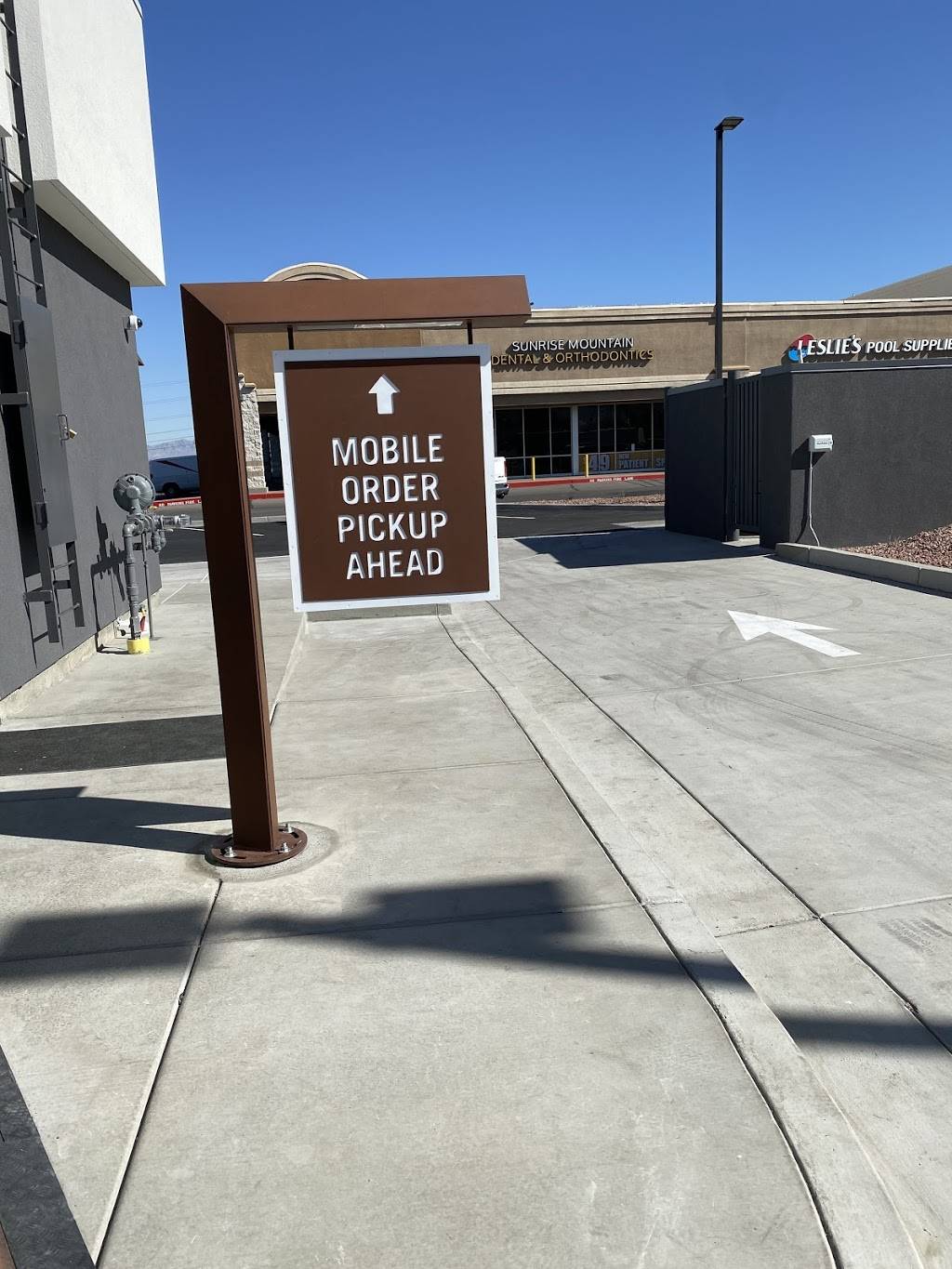 Chipotle Mexican Grill | restaurant | 246 E Lake Mead Pkwy, Henderson, NV 89015, USA | 7024308880 OR +1 702-430-8880