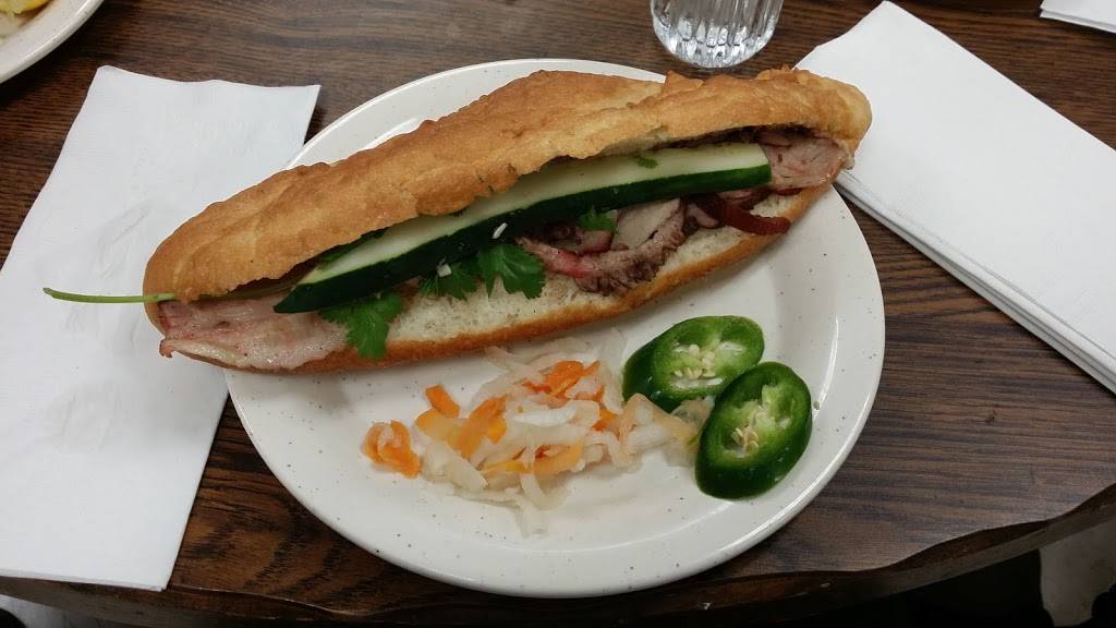 Pho Noodle | restaurant | 26 S Reynolds Rd, Toledo, OH 43615, USA | 5673158808 OR +1 567-315-8808