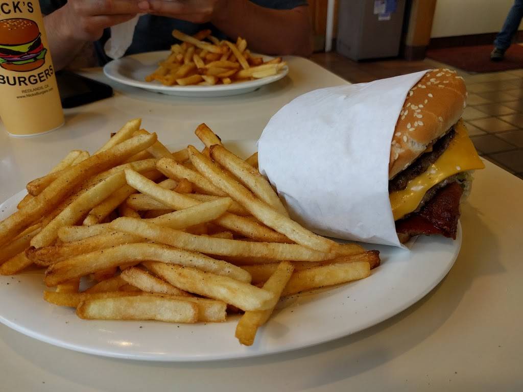 Nicks Burgers | restaurant | 1626 W Redlands Blvd, Redlands, CA 92373, USA | 9097985428 OR +1 909-798-5428