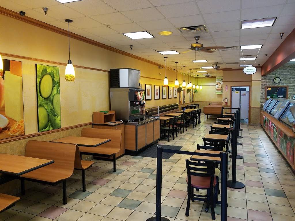 Subway Restaurants | restaurant | 4015 N Interstate 35 Frontage Rd #320, San Marcos, TX 78666, USA | 5123923200 OR +1 512-392-3200