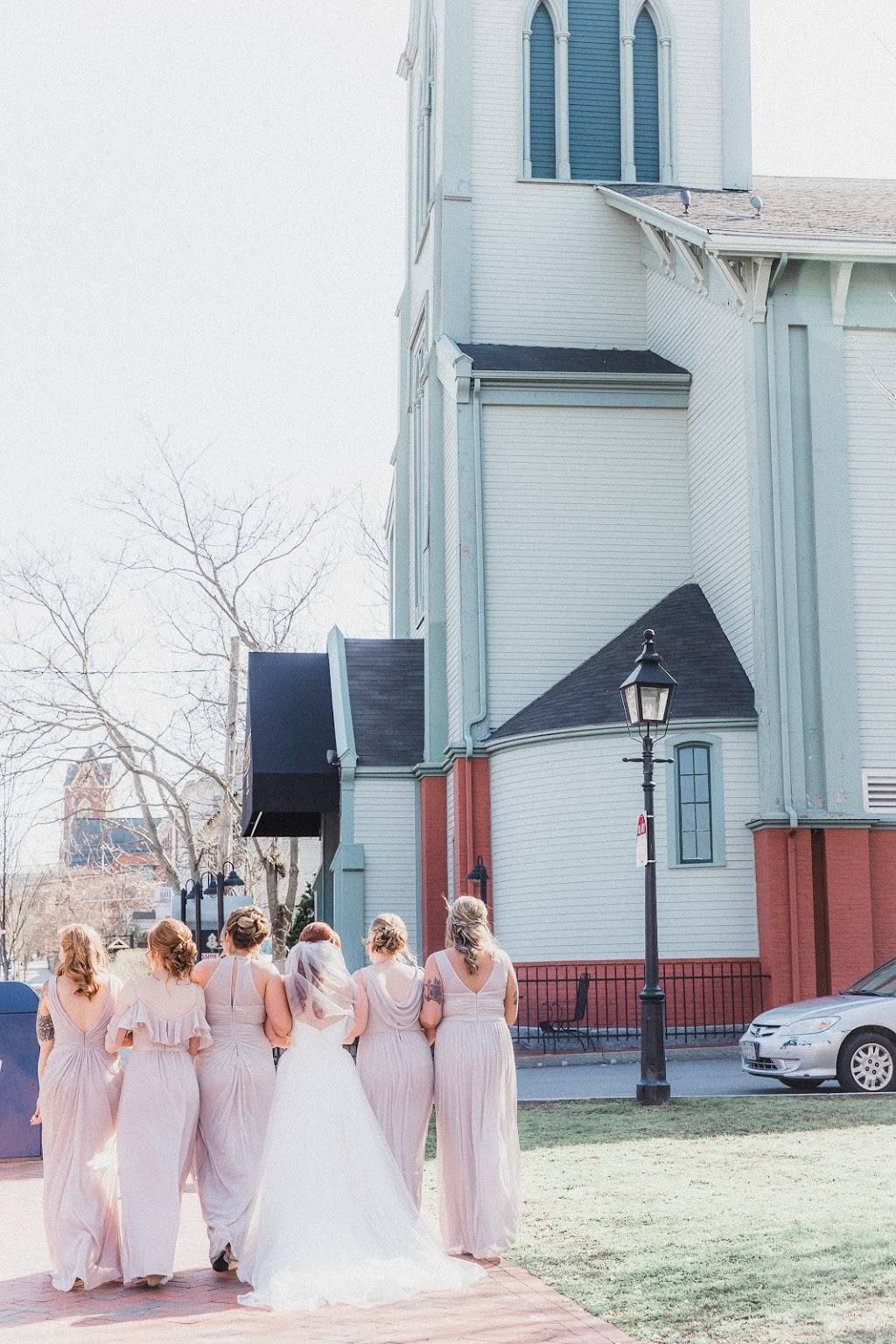 Steeple Hall at Mission Oak Grill | restaurant | 26 Green St, Newburyport, MA 01950, USA | 9789610926 OR +1 978-961-0926