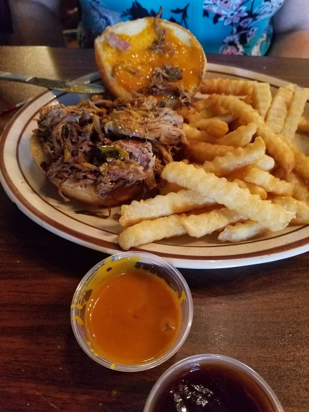 The Smokestack Brew | restaurant | 100 N Center St, Mishawaka, IN 46544, USA | 5745201060 OR +1 574-520-1060