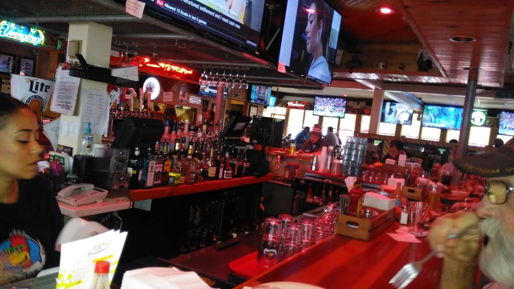 Roosters | restaurant | 1650 Stringtown Rd, Grove City, OH 43123, USA | 6145398711 OR +1 614-539-8711