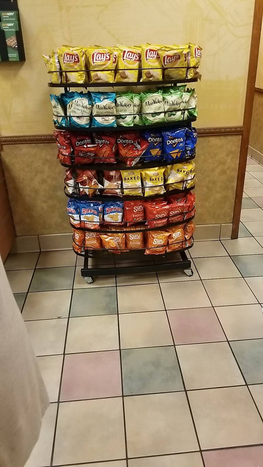 Subway Restaurants | restaurant | 175 Freedom Way #1, Midway Park, NC 28544, USA | 9105777600 OR +1 910-577-7600