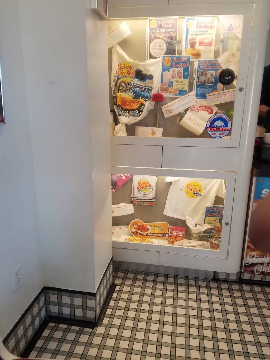 Johnny Rockets | restaurant | 3000 E 1st Ave Space. 113, Denver, CO 80206, USA | 3033995522 OR +1 303-399-5522