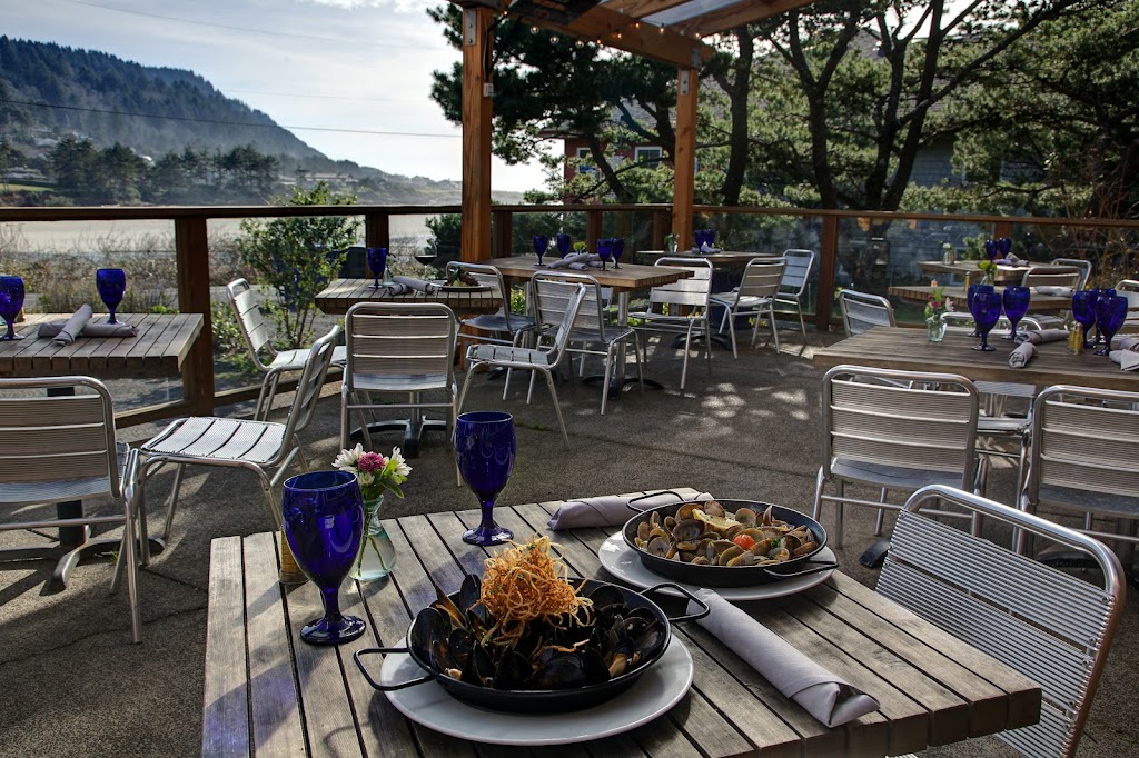 Ona Restaurant & Lounge | restaurant | 131 US-101, Yachats, OR 97498, USA | 5415476627 OR +1 541-547-6627