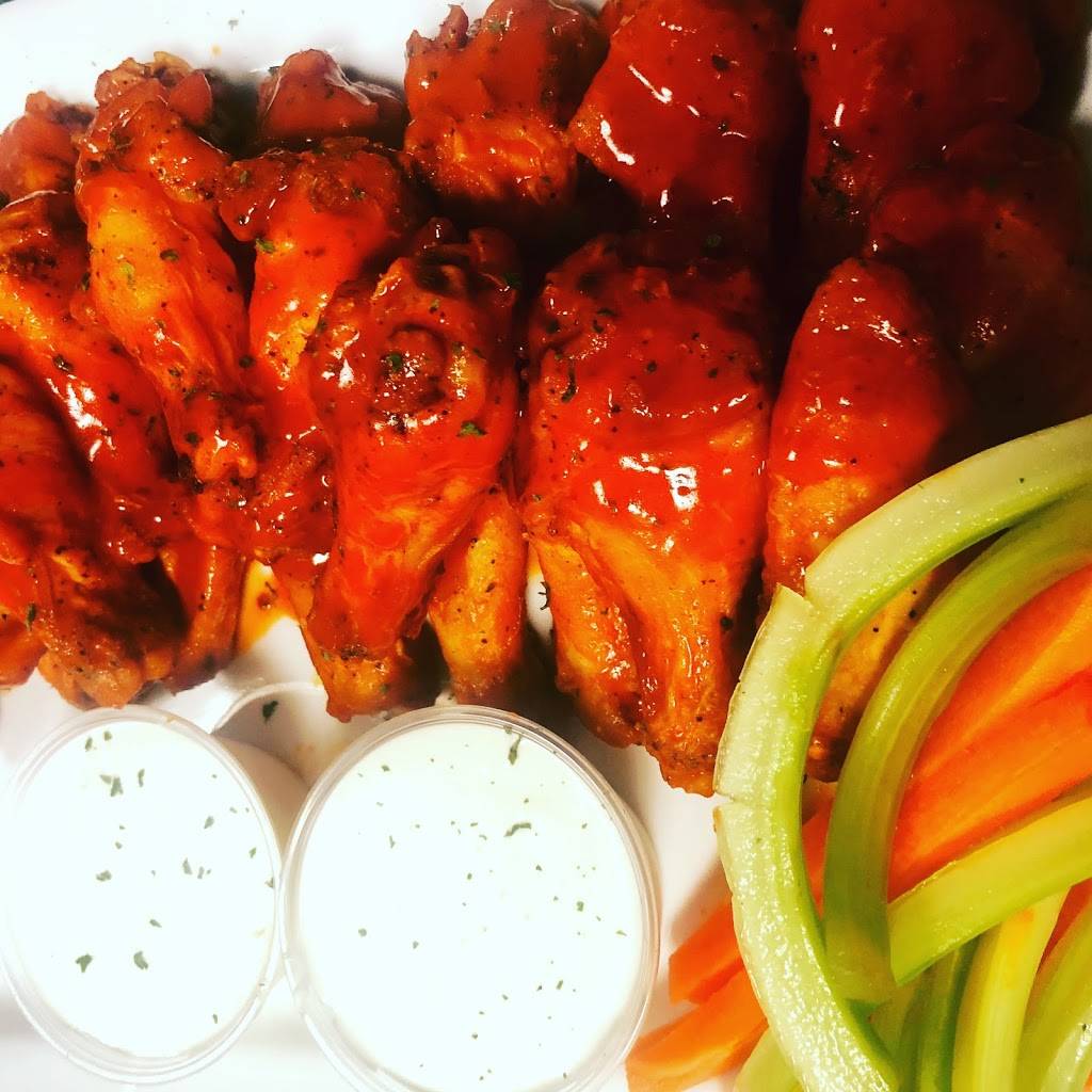 Canton Junction Sports Pub | restaurant | 399 Neponset St, Canton, MA 02021, USA | 7818287878 OR +1 781-828-7878