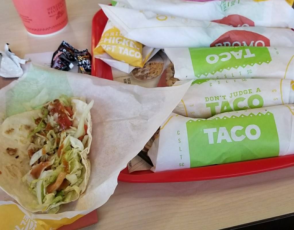 Del Taco | meal takeaway | 1231 State St, San Jacinto, CA 92583, USA | 9514876281 OR +1 951-487-6281
