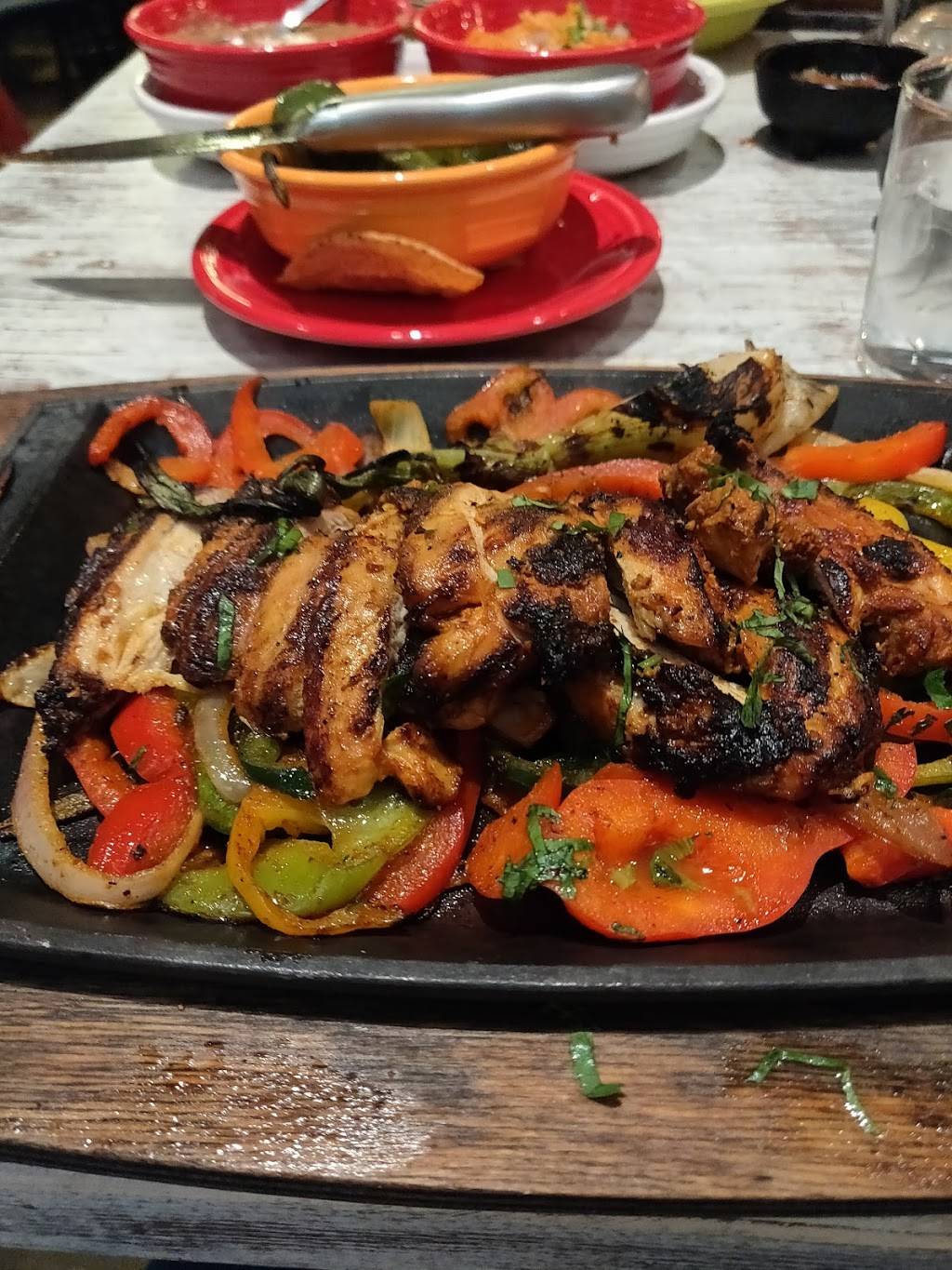 Fat Rosies Taco & Tequila Bar | restaurant | 870 N Meacham Rd, Schaumburg, IL 60173, USA | 8478072850 OR +1 847-807-2850