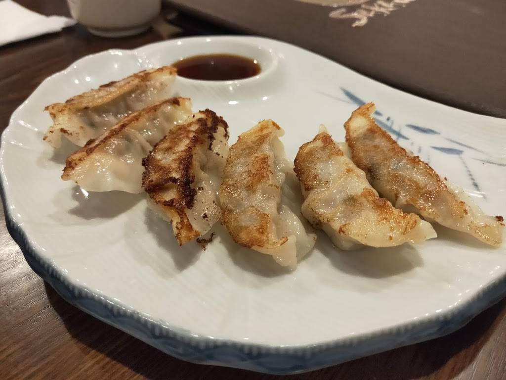 Sakana Sushi & Ramen | restaurant | 120 Cedar Grove Ln, Somerset, NJ 08873, USA | 7324698969 OR +1 732-469-8969