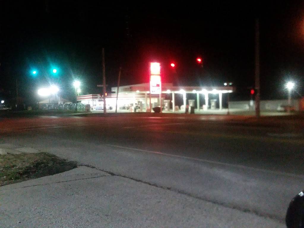 Circle K | meal takeaway | 300 Richmond Rd N, Berea, KY 40403, USA | 8599858493 OR +1 859-985-8493