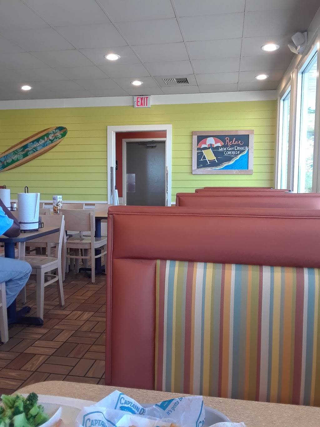 Captain Ds | restaurant | 5130 Ashley Phosphate Rd, Charleston, SC 29418, USA | 8435521107 OR +1 843-552-1107